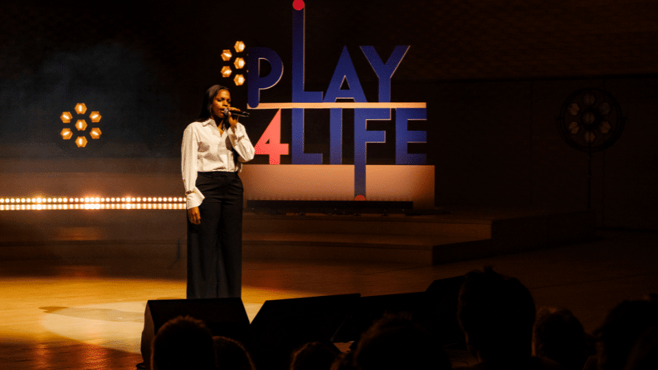 Public de professionnels et décideurs assistant à l'événement Play4Life.